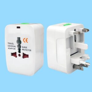 Adaptador Universal de Viaje con Protector de Sobretensión